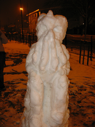 Illustration for article titled Fun and Fantastical Snowmen to Make Your Winter Bright